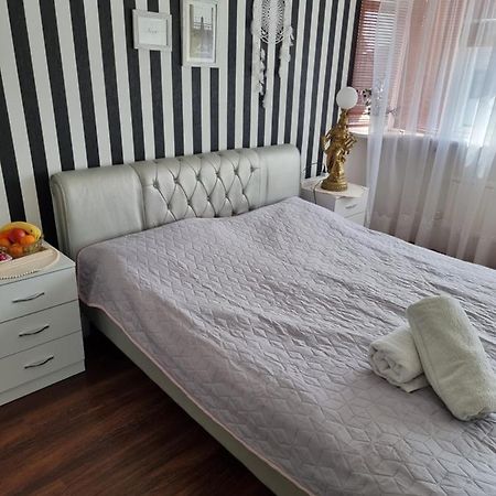 Hollybush Private House Hotell Luton  Eksteriør bilde