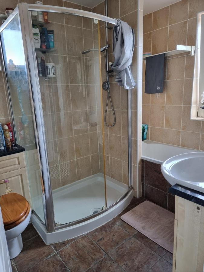 Hollybush Private House Hotell Luton  Eksteriør bilde